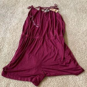 American Eagle maroon romper